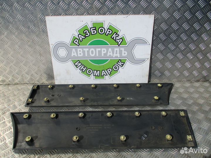 Накладка двери передней Volkswagen Crafter 11г