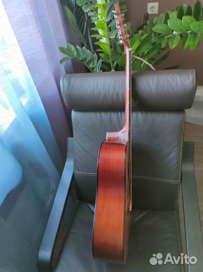 Акустическая гитара Martinez