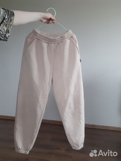 Спортивные штаны теплые женские