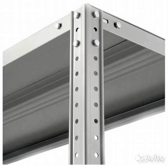 Стойки и полки металлические