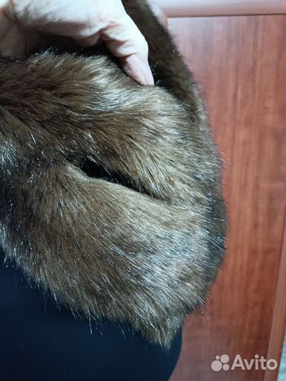 Меховой воротник Zara