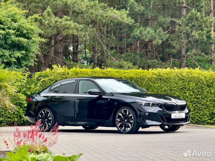 BMW 5 серия 2.0 AT, 2023, 100 км