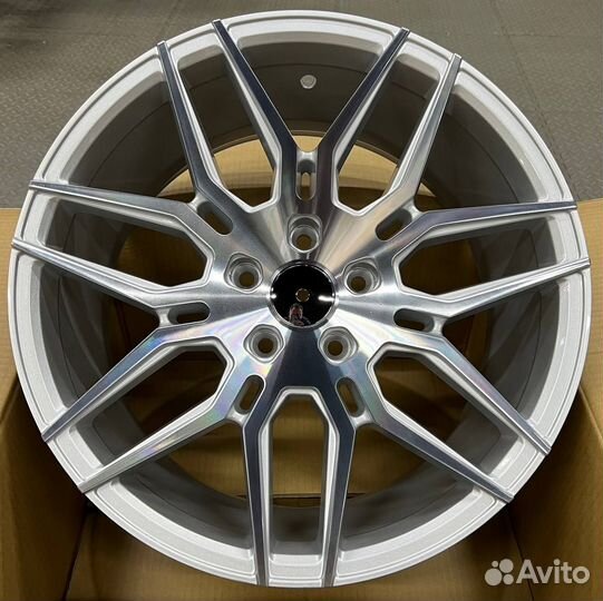 Диски на Тойота рав4 Toyota RAV4 R18