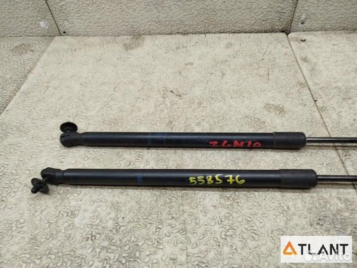 Амортизатор задней двери toyota isis