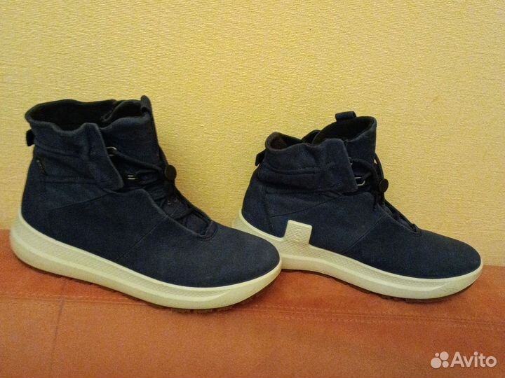 Зимняя обувь женская 40 размера ecco