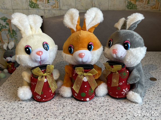 Копилка музыкальная зайка