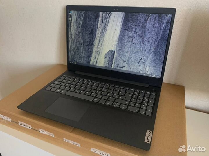 Ноутбук Lenovo IdeaPad 3 15igl05