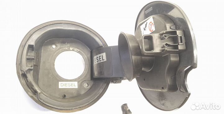 Лючок бензобака Renault Megane 3