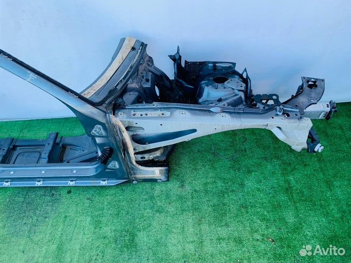 Лонжерон правый Mercedes-Benz147816