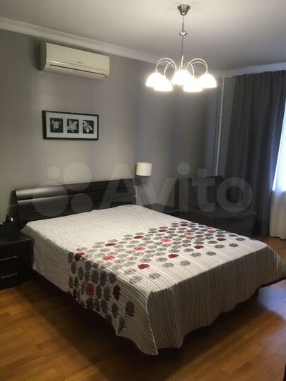 2-к. квартира, 63 м², 8/12 эт.