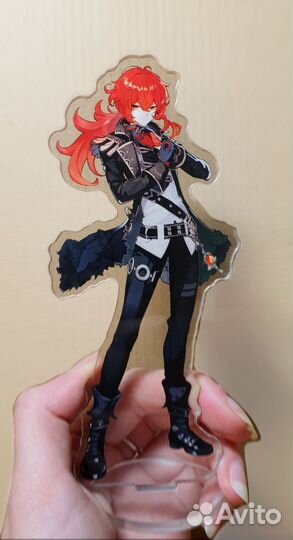 Фигурка Genshin Дилюк, Стенд