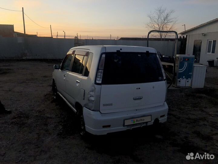 Nissan Cube 1.3 AT, 2001, битый, 200 000 км