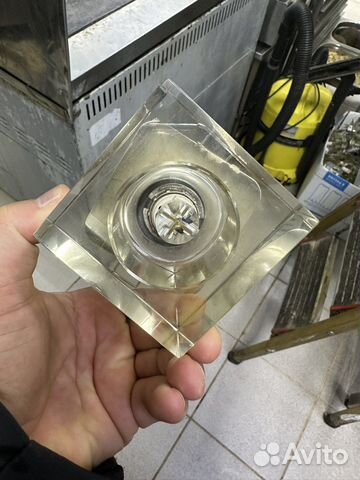 Светильник точечный