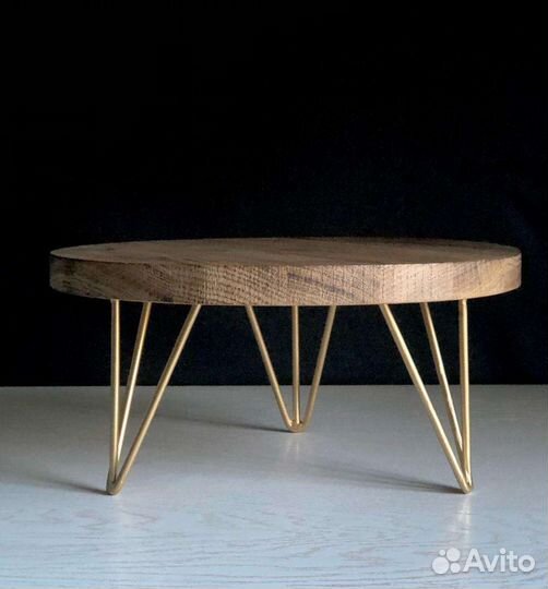 Дубовая подставка под торт