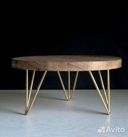 Дубовая подставка под торт