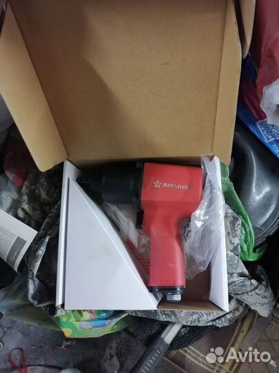 Гайковерт пневматический