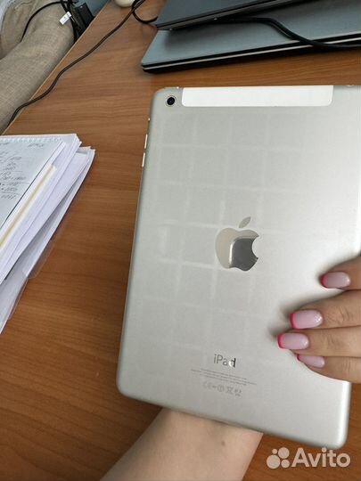 Планшет Apple iPad mini 64Gb Wi-Fi