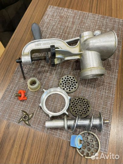 Мясорубка советская ручная