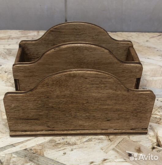 Салфетница из дерева