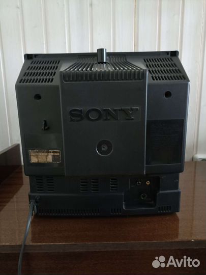 Телевизор бу Sony Trinitron