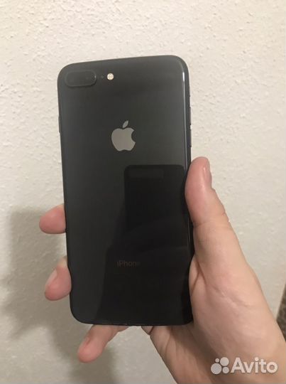 iPhone 8 Plus, 64 ГБ