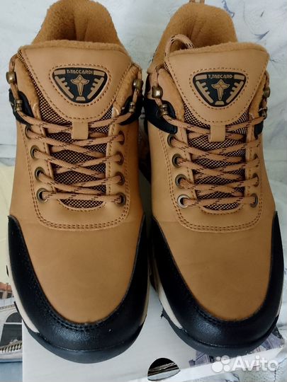 Кроссовки мужские новые