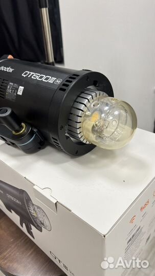 Студийная вспышка Godox QT600iiim