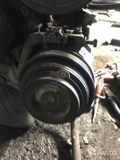 Компрессор кондиционера Mercedes-Benz C200T WDB202