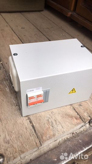 Стабилизатор напряжения бу