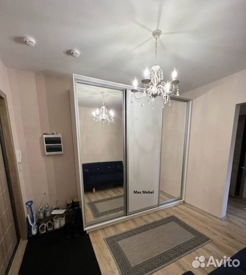 Шкаф купе с зеркалами