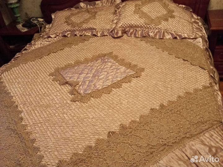 Комплект шёлковый на 2 х спальную кровать бу