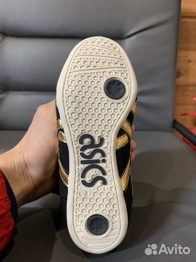 Боцовки asics