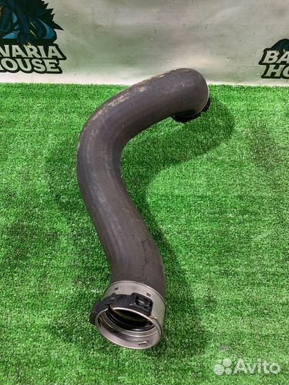 Патрубок интеркулера правый Mercedes-Benz E-Class