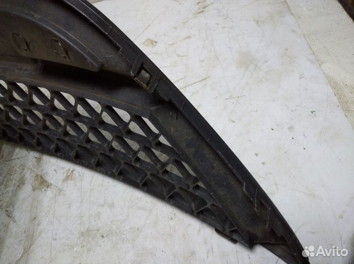 Решетка бампера ford focus 2 ST