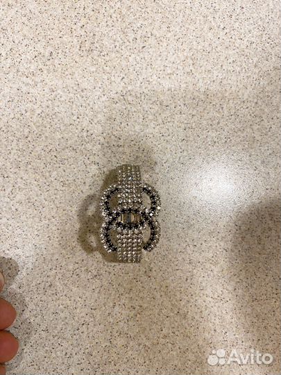 Заколка для волос со стразами