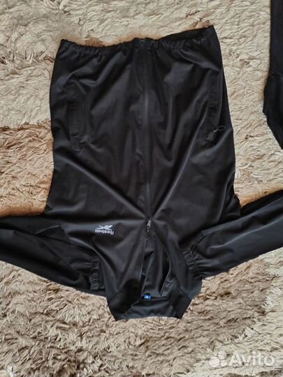 Спортивный костюм и футболка Reebok