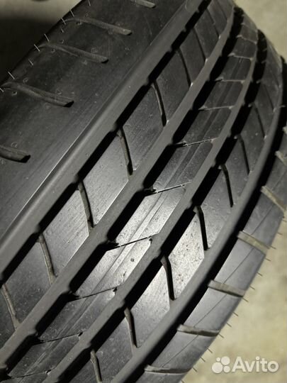 Goodyear EfficientGrip Performance 235/45 R19 95V