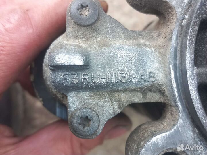 Форд фокус 1 1.8 МКПП стартёр