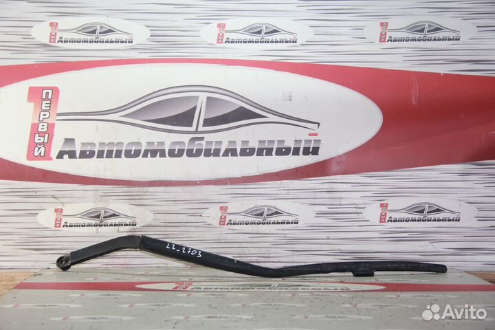 Поводок дворника лево c Nissan Skyline Crossover J