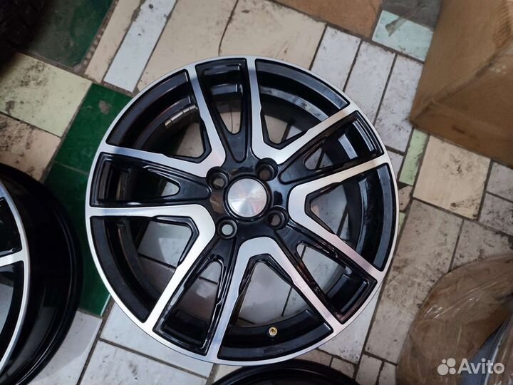 Литые диски R16 4х100