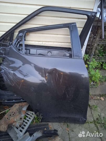 Двери правые nissan juke