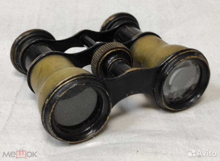 Бинокль театральный старинный. Франция