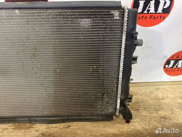 Радиатор охлаждения двигателя Volkswagen Golf 6 MK