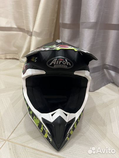Кроссовый шлем airoh wraap и мотоботы acerbis
