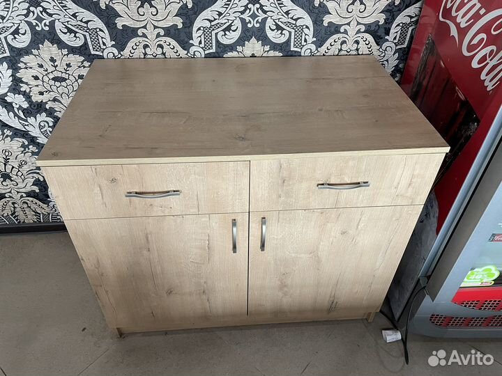 Стеклянная полка