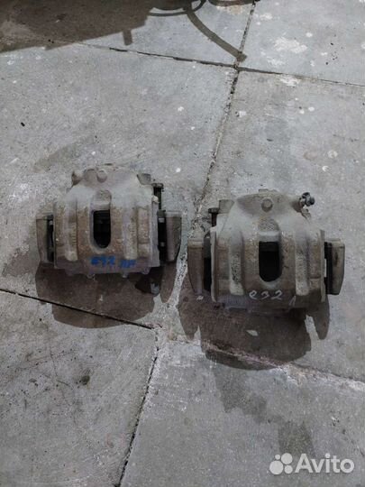 Суппорт тормозной передний BMW e32 бмв