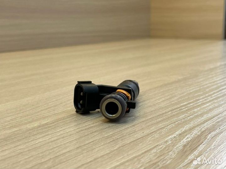 Форсунка топливная LADA X-Ray Cross