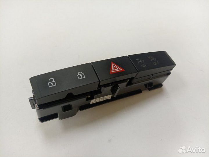 Блок кнопок Opel Astra 68 A16XER 2010