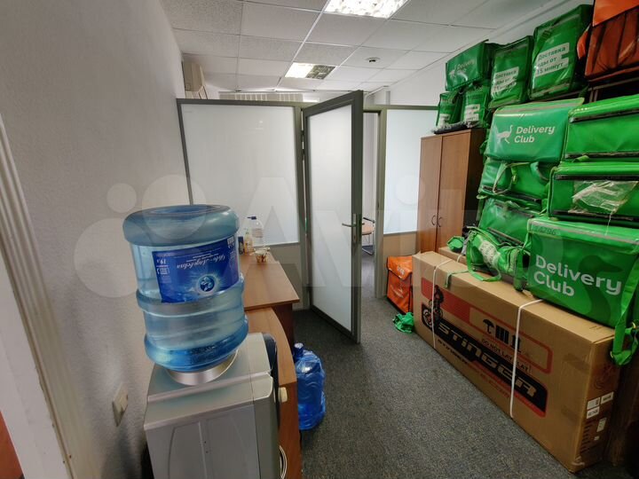 Офис, 77 м² с видом на центр города с мокрой точко