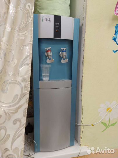 Кулер для воды